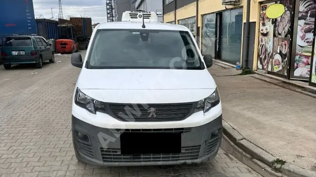 36 months installment by personal checks with a 30% down payment on a FRIGOLU PEUGEOT PARTNER vehicle.