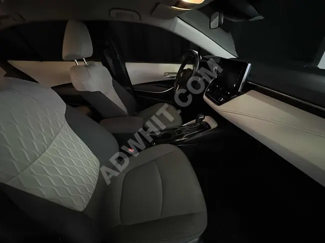 سيارة TOYOTA CORLLA 1.8 HYBRİT DREAM موديل 2020