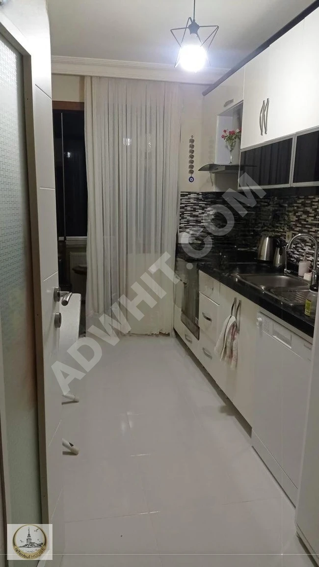 İSTANBUL HOUSE'DAN BAHÇELİEVLER'DE GENÇ BİNADA 2+1 ARA KAT