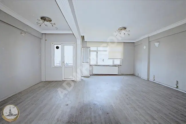 2+1 apartment on the middle floor, 100 square meters, opposite the government building.