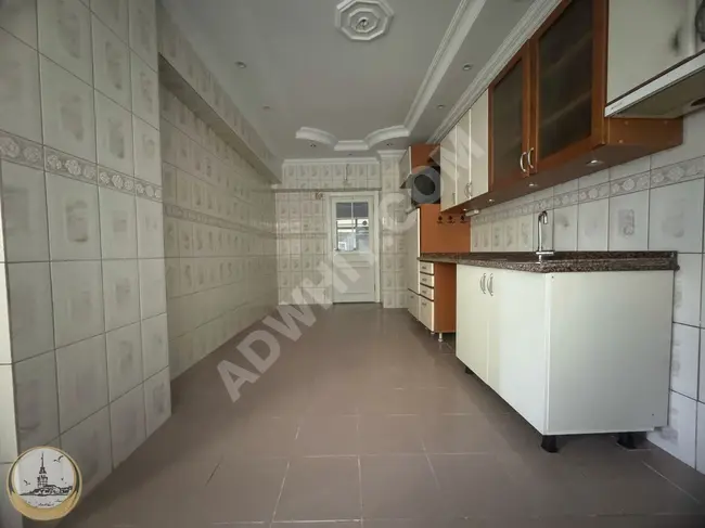 Spacious 3+1 apartment on the street, middle floor, in BAHÇELİEVLER