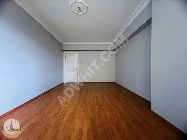 Spacious 3+1 apartment on the street, middle floor, in BAHÇELİEVLER