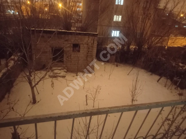 Independent duplex house 4+1 consisting of two floors for sale near the market in İpekyolu, Van.