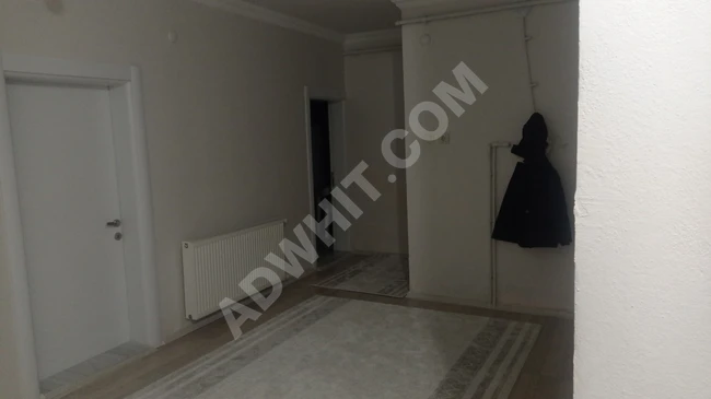 Independent duplex house 4+1 consisting of two floors for sale near the market in İpekyolu, Van.