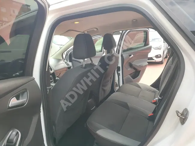 سيارة FORD FOCUS STATİON WAGON نظيفة موديل 2013 - %30 دفعة أولى
