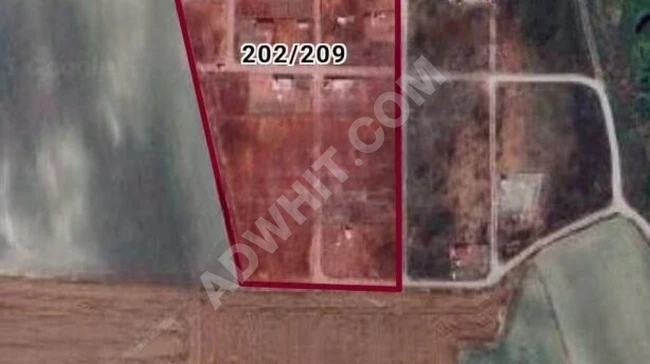 Commercial + residential land with shared shares in ARNAVUTKÖY HADIMKÖY YEŞİLBAYIR