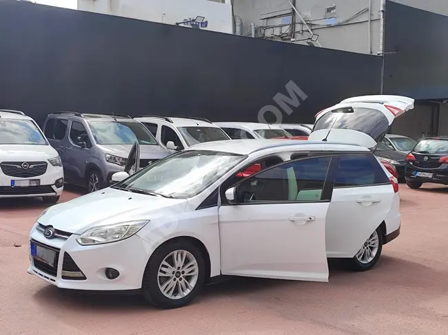 سيارة FORD FOCUS STATİON WAGON نظيفة موديل 2013 - %30 دفعة أولى