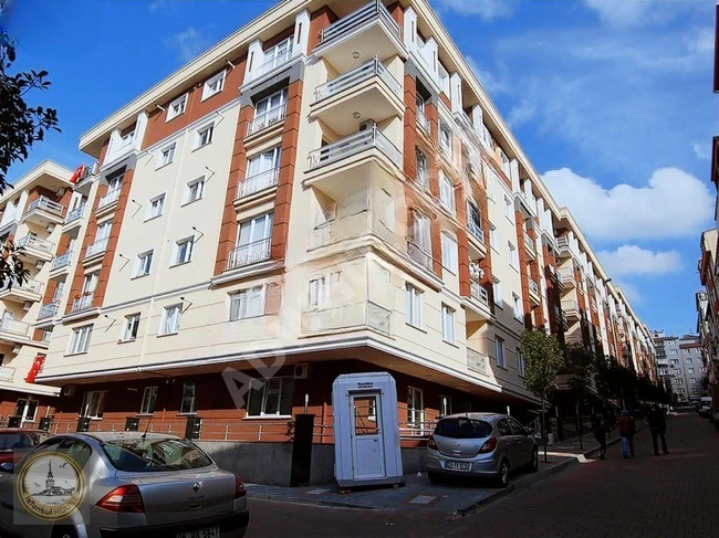 İstanbul House'dan Bahçelievler Beyaz Konaklar'da 3.5+1 Ara Kat