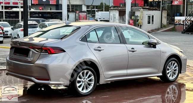 İLK ELDEN 2021 128 BİNDE COROLLA HYBRİD FULL+FULL EMSALSİZ