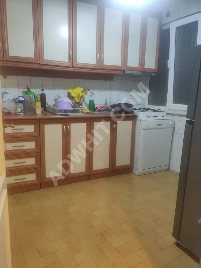 Mecidiyeköy De Mtro Netrobüse Satılık15 Daire Büyük Ve Geniş Krediye Uygun