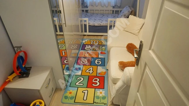 Meral R1573 Yeni Kapalı Otopark Asansörlü Köşe Binada 3+1