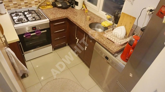 Meral R1573 Yeni Kapalı Otopark Asansörlü Köşe Binada 3+1