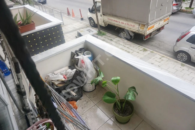 Meral R1803 Yeni 19 Yaş Binada 2+1 Balkonlu Ara Kat