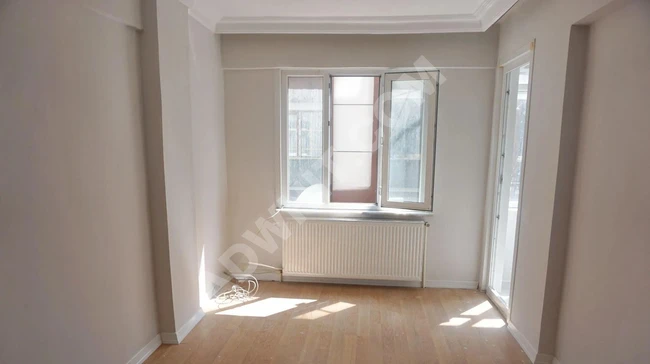 Meral R5428 Metrobüse 3 Dakika Mesafede İçi Sıfırlanmış 2+1