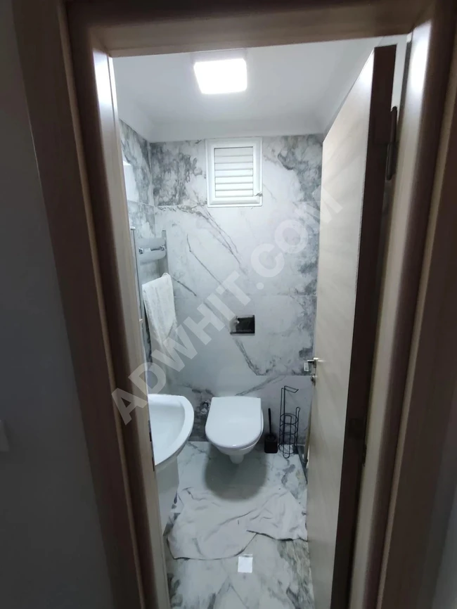 2+1 apartment, 100 square meters, renovated, close to E-5 highway, for sale in the center of Tuzla Aydıntepe.