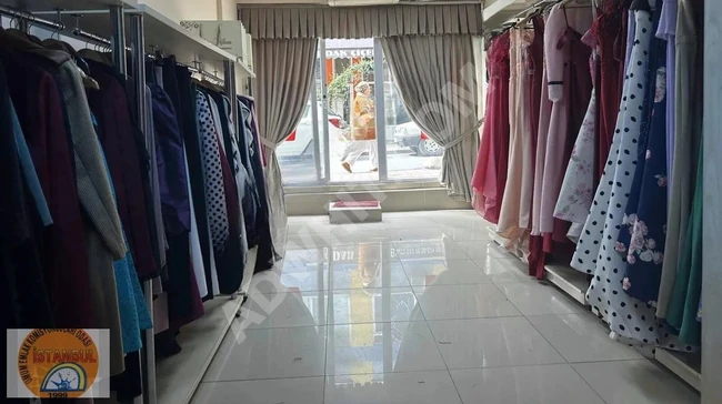 Bakırköyde 2 Katlı Düz Giriş Kiralık Dükkan