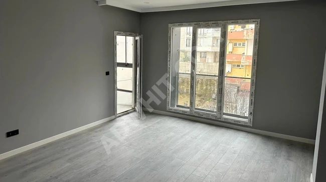New 2+1 apartment, middle floor, for sale next to the Metrobus in Beylikdüzü Yakuplu.
