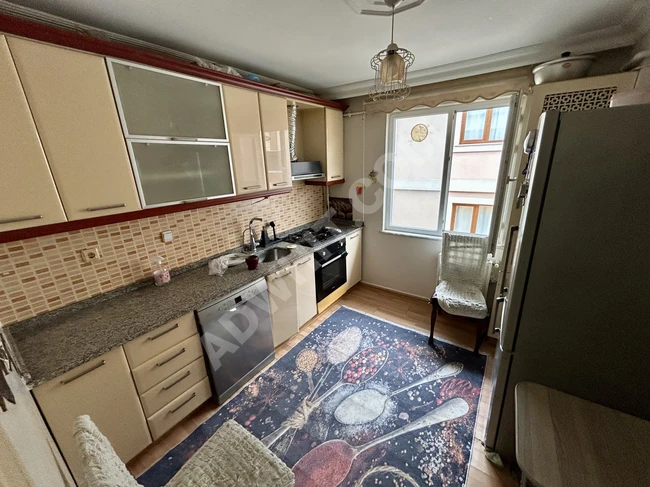 Ümraniye istiklal Mh eşyalı kiralık 3+1 daire 