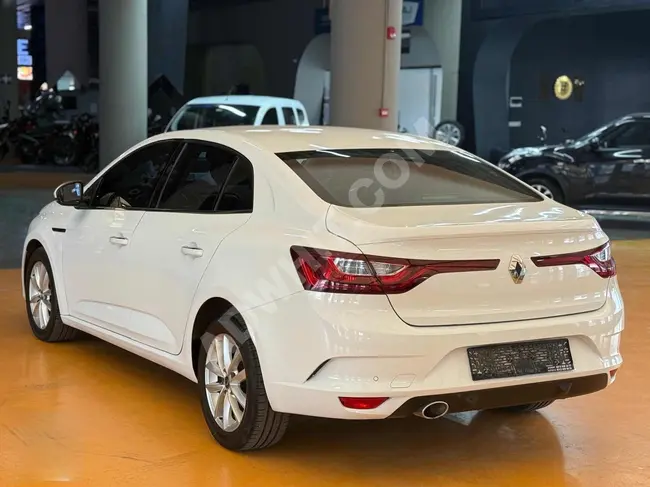 DİCLE OTO'dan 2020 MEGANE TOUCH 1.59 İLE TAMAMINA KREDİ+TAKAS