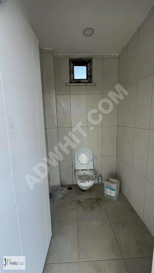 VİA RESİDANCE KÖŞE KONUMLU REKLAM DEĞERİ YÜKSEK KİRALIK OFİS