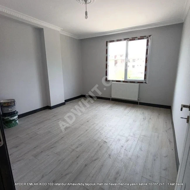 شقة للبيع بمساحة 107 متر مربع (2+1)، الطابق الأول في Arnavutköy حي Taşoluk