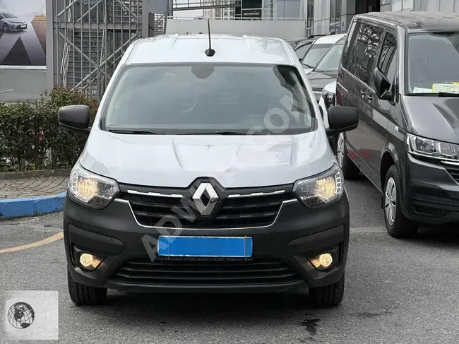 DİCLE'den 2023 EXPRESS VAN 38/BİNDE %20 KDV HATASIZ TAMAM KREDİ