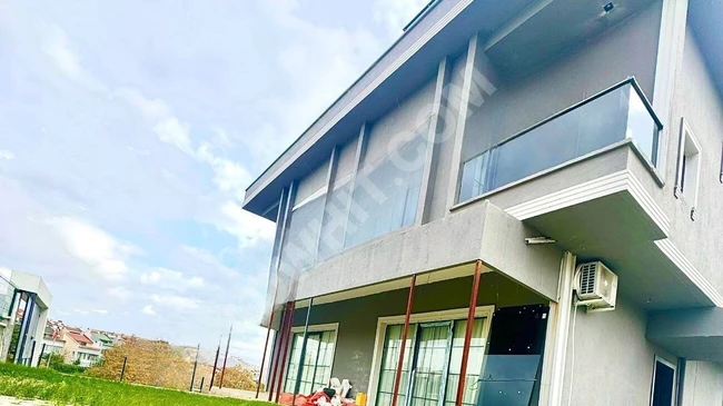deniz manzarali bahçli müstakil eşyali