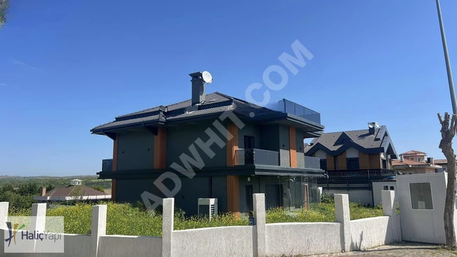 TEPEKENT SİTESİ KÖŞE KONUMLU HAVUZLU SATILIK SIFIR VİLLA