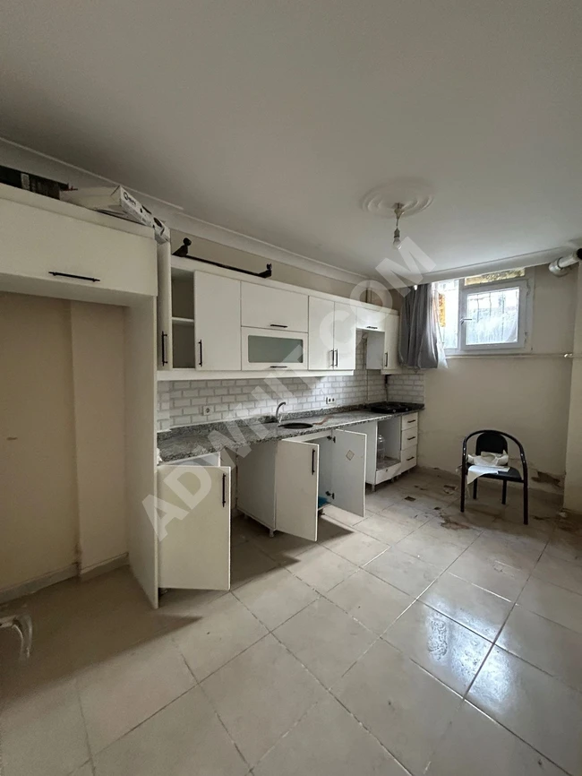 Apartment for urgent sale .. in Istanbul near the new metro at a very attractive price
