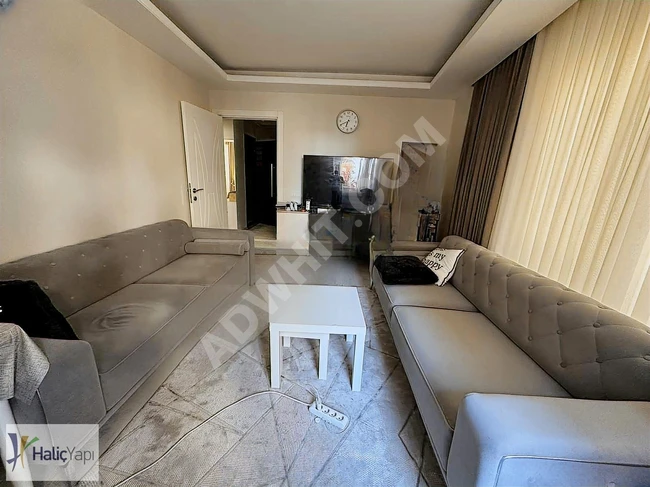 Apartment for sale 2+1, 10 minutes away from the Metrobus, mid-floor, in GÜRSEL neighborhood.