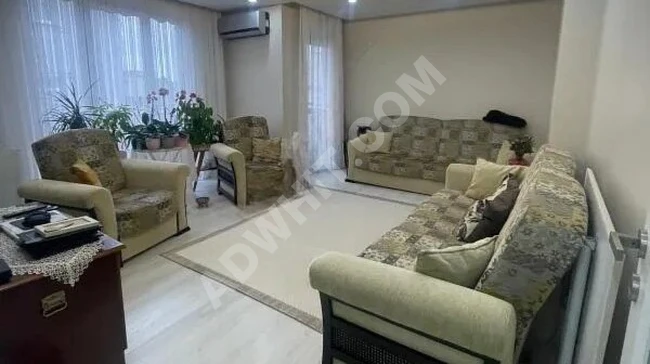 شقة دوبلكس 3+1 بمساحة 150 متر مربع للبيع في Bahçelievler حي Cumhuriyet