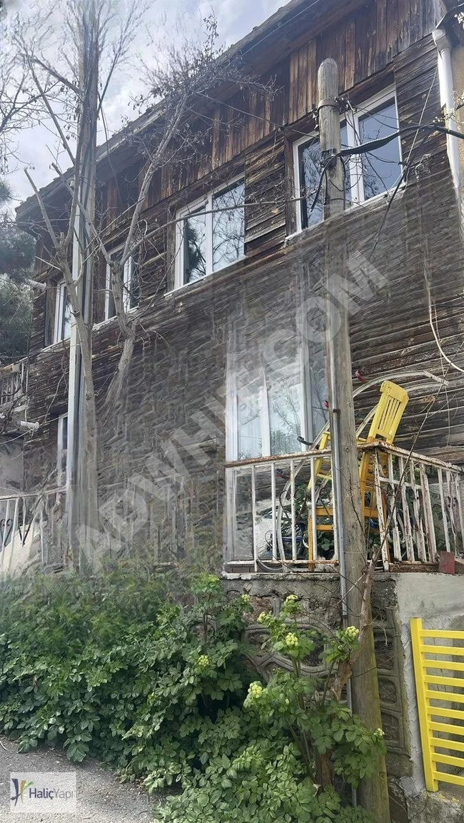 Burgazada'da Müstakil Bahçeli 2 Katlı Satılık Bina