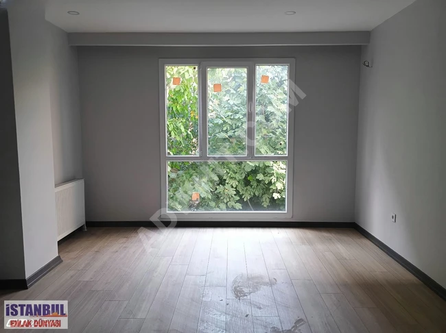 New 3+1 apartment in the center of BEYLİKDÜZÜ YAKUPLU, second floor, offered for sale.
