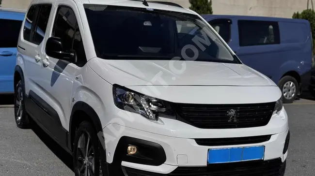 ميني فان موديل 2024 - سقف زجاجي، متابعة مسار، بدون أخطاء، تمويل كامل للجميع