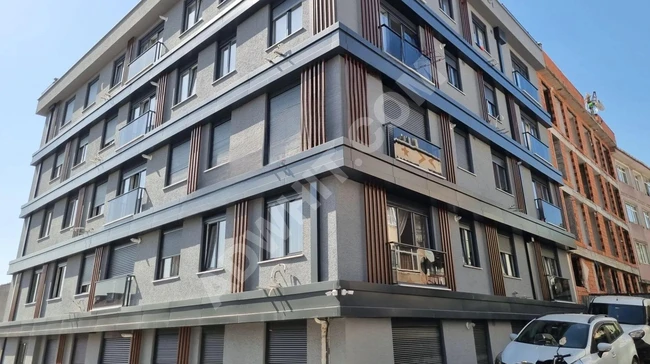 Deluxe 26 ' Dan Yeni Binada Giriş Kat 1+1 60 M2 Fırsat Daire