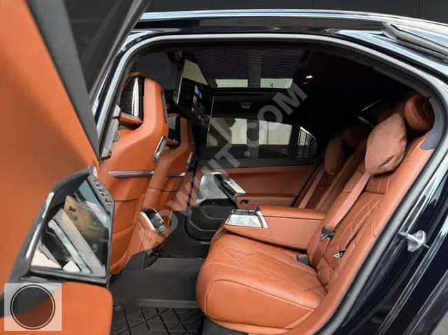 BAYİ 2024 BMW i7 xDrive60 M EXCELLENCE+SHADOW+THEATRE EKRAN+AKS