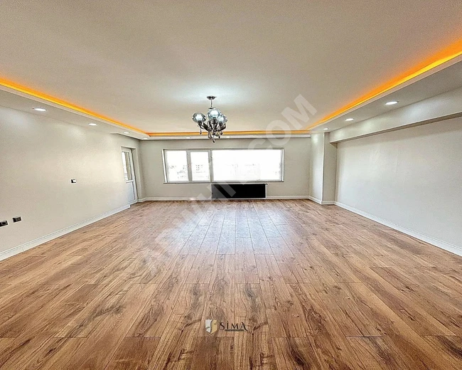 3+1 apartment for sale on the main street, suitable for large families