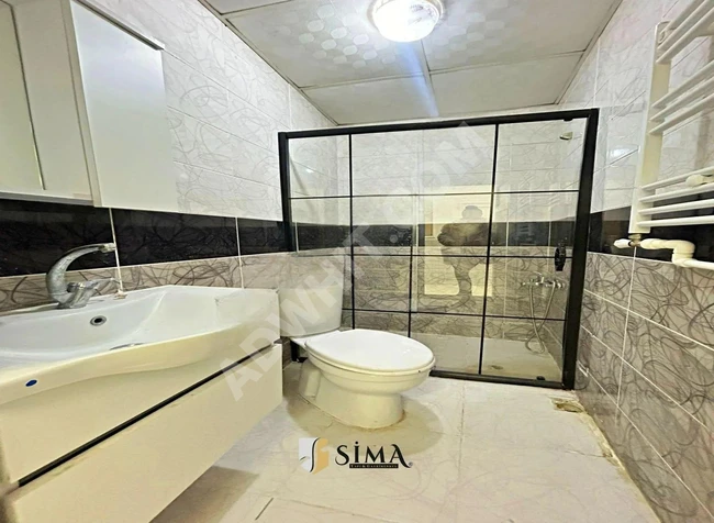 Apartment 4 minutes from the main street, 2+1, middle floor, with balcony!