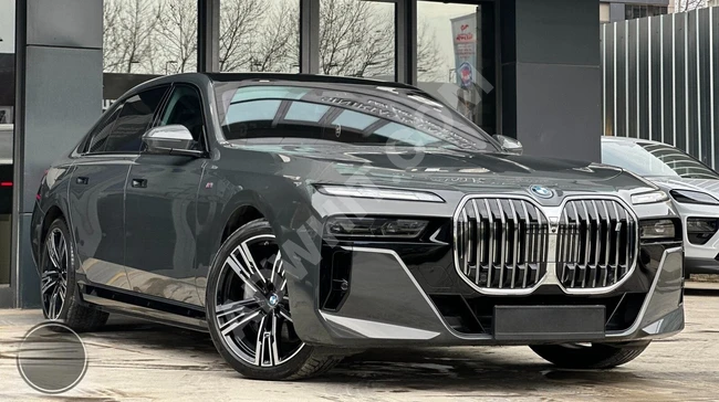 BAYİ 2023 BMW i7 xDrive60 M EXCELLENCE+ARKA AKS+SKY LOUNGE+B&W