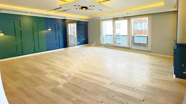 Spacious 2+1 apartment with square meter area, decorated and located in a central location.