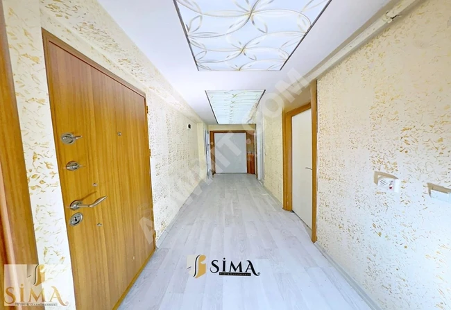 Spacious 2+1 apartment, middle floor, 6 minutes away from the square.