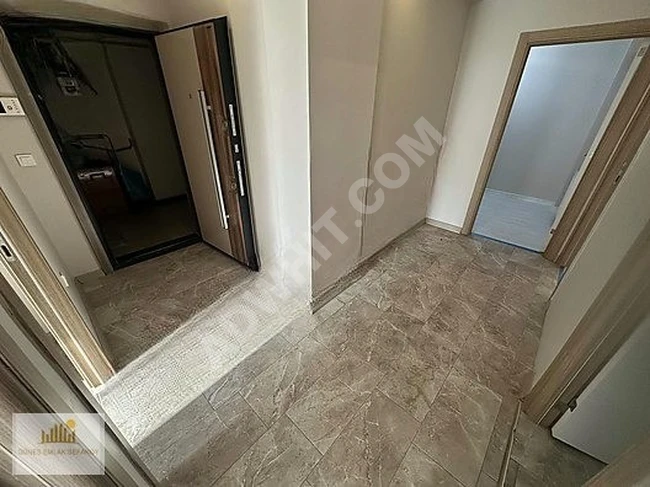 دوبلكس واسع للبيع بمساحة 170 متر مربع، 4+2، في KÜÇÜKÇEKMECE حي İSTASYON