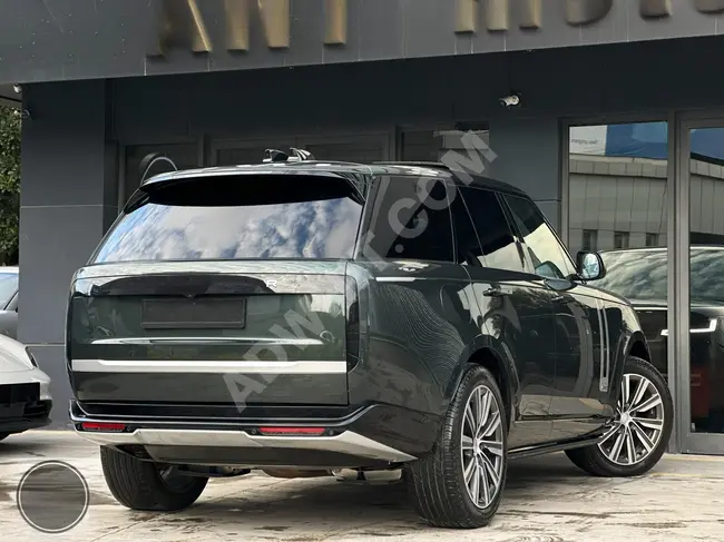 سيارة RANGE ROVER 4.4 V8 AUTOBIOGRAPHY موديل 2024