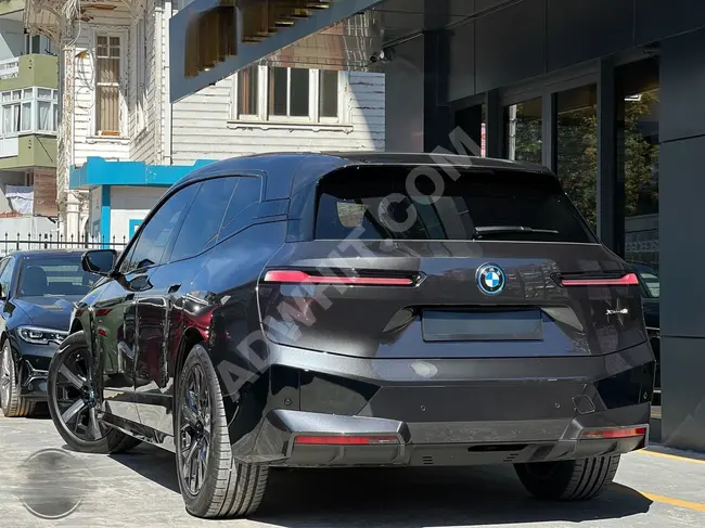 2022 BMW iX xDrive 40 FIRST EDITION SPORT+SOPHITO GRİ İÇ KESTANE