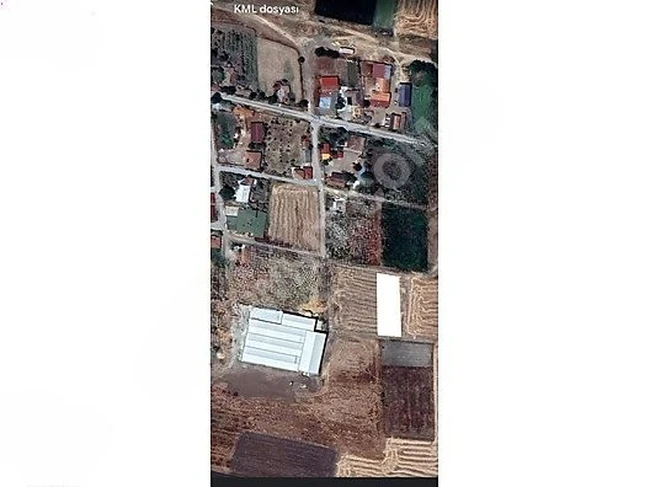 EDİRNE'DE KÖY İÇERİSİNDE NİTELİK ARSA TEK TAPU 1.010 M2 KUPONYER