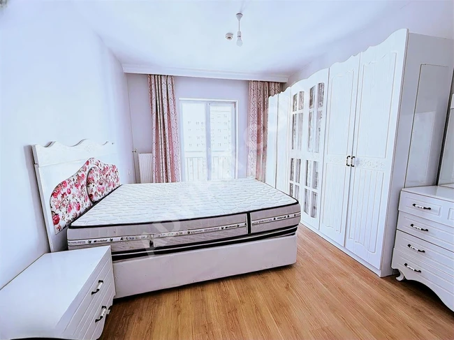 Apartment for rent 3+1, partially furnished, full view of the pool in INNOVIA 3.
