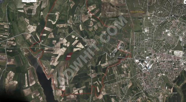 PROJENİN DİBİ KANAL MANZARALI KONUT İMARLI Z+3 SATILIK ARSA
