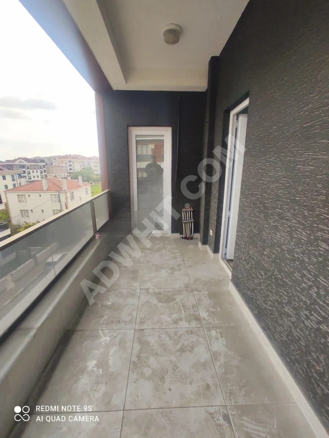 Beylikdüzü Kavaklı Merkezde 2+1 110m2 3 Kat Büyük Balkonlu Satılık Daire