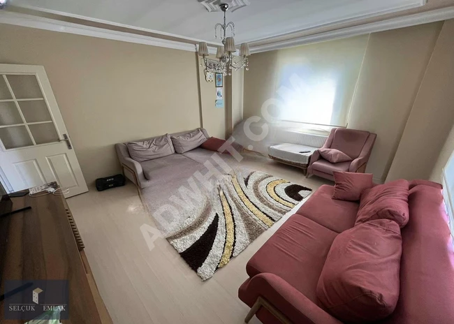 SELÇUK EMLAKTAN MERKEZİ KONUMDA 2+1 ARA KAT KİRALIK DAİRE