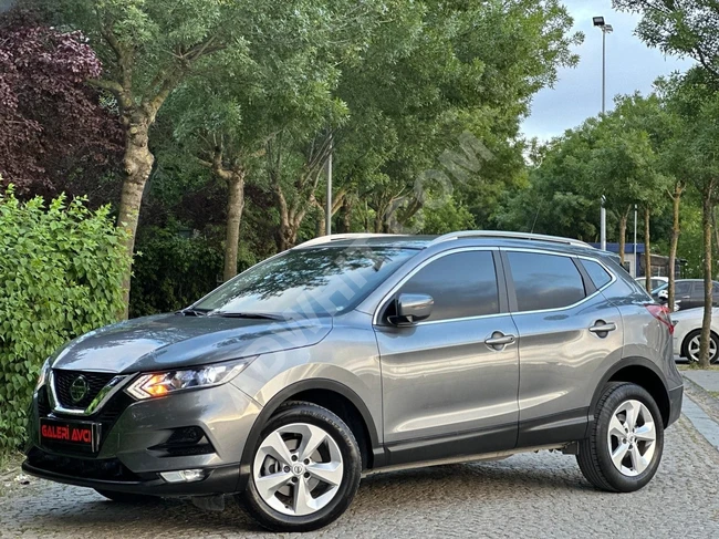 2020 model car, with 74,000 km, no scratches or paint, automatic diesel.